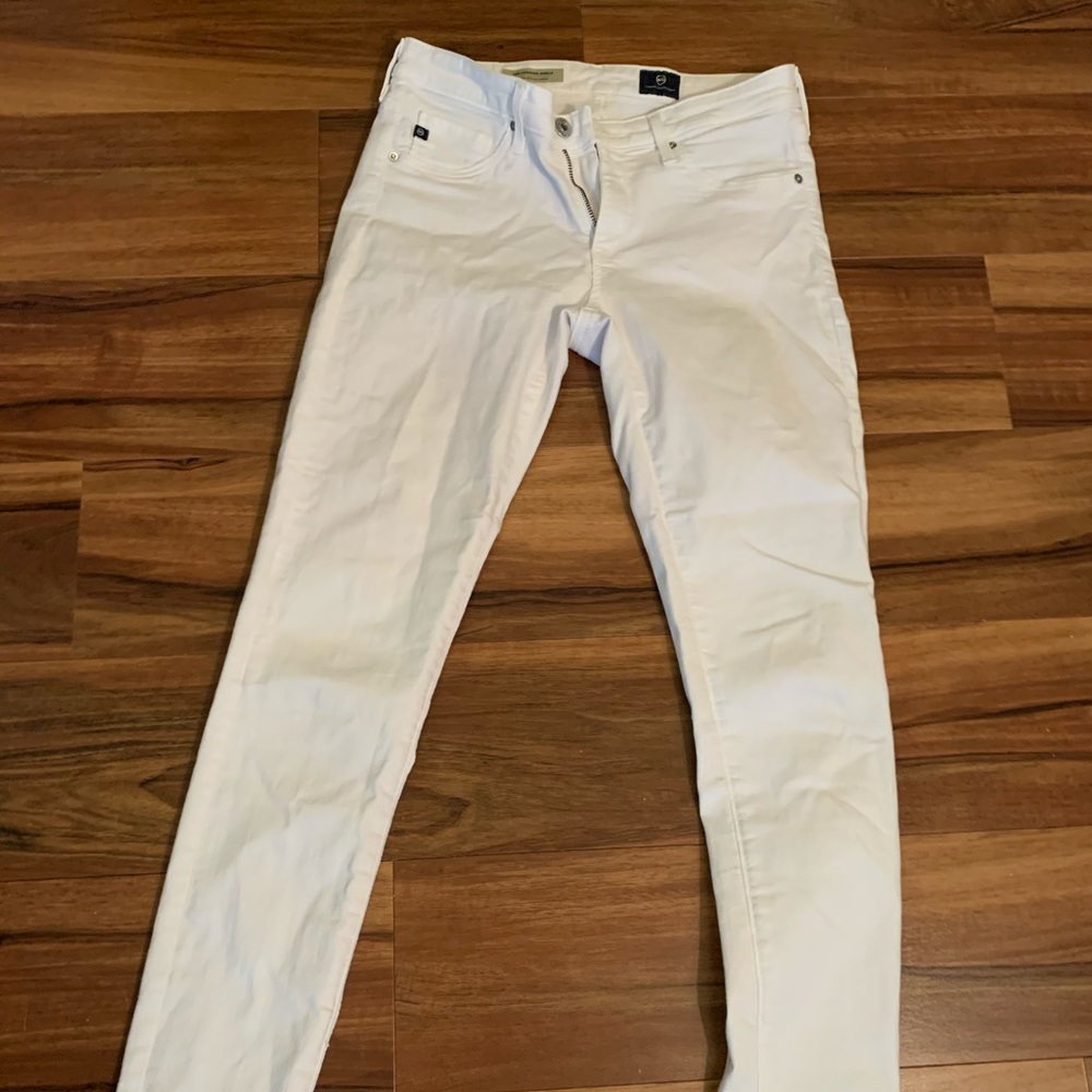 Lightly worn AG white midrise jeans - size 26R